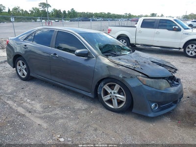 TOYOTA CAMRY 2014