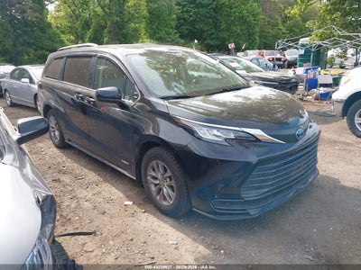 TOYOTA SIENNA 2021
