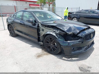 VOLVO S60 2024