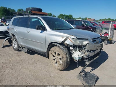 TOYOTA HIGHLANDER 2011