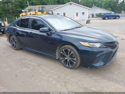 TOYOTA CAMRY 2018