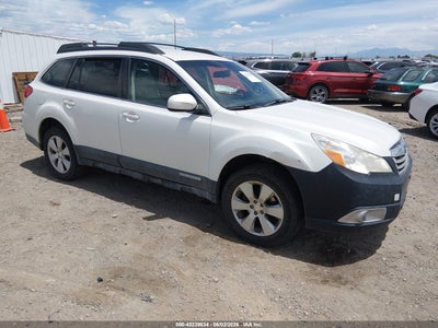 SUBARU OUTBACK 2012