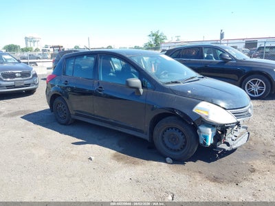 NISSAN VERSA 2010