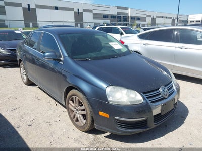 VOLKSWAGEN JETTA 2010