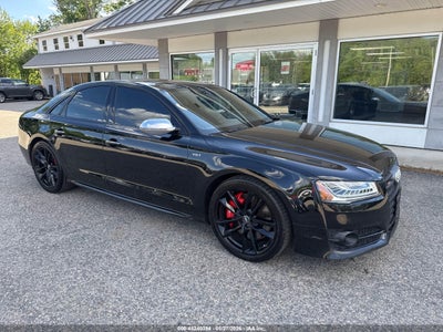 AUDI S8 2017