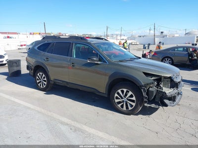 SUBARU OUTBACK 2023