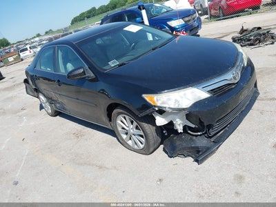 TOYOTA CAMRY 2014