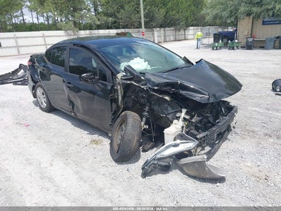 NISSAN VERSA 2020