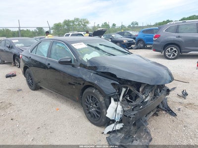 TOYOTA CAMRY 2016