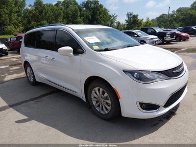 CHRYSLER PACIFICA 2018