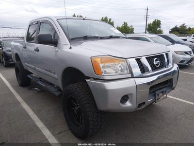NISSAN TITAN 2011
