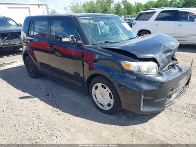 SCION XB 2012
