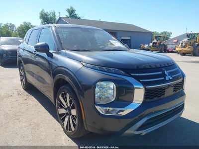 MITSUBISHI OUTLANDER 2025