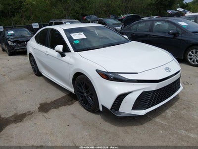 TOYOTA CAMRY 2026