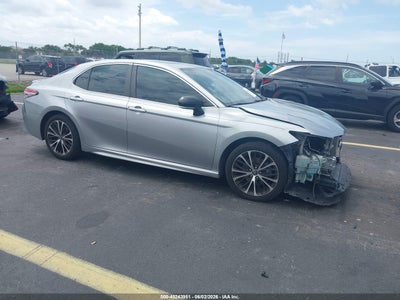 TOYOTA CAMRY 2019