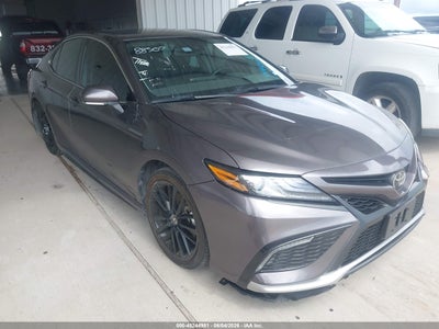 TOYOTA CAMRY 2023