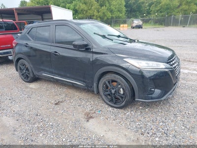 NISSAN KICKS 2023