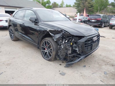 AUDI Q8 2019