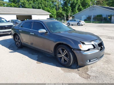 CHRYSLER 300 2013
