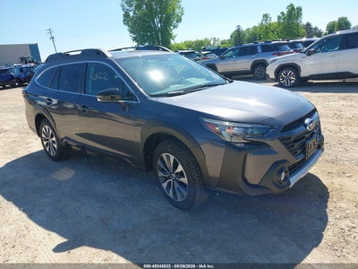 SUBARU OUTBACK 2025