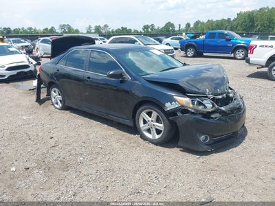 TOYOTA CAMRY 2014