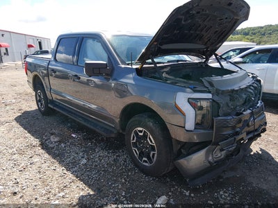 FORD F-150 LIGHTNING 2023