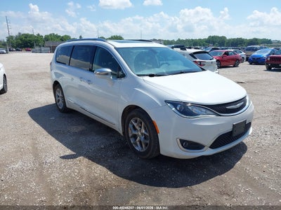 CHRYSLER PACIFICA 2018