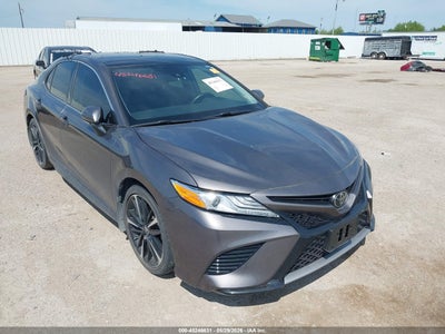 TOYOTA CAMRY 2020
