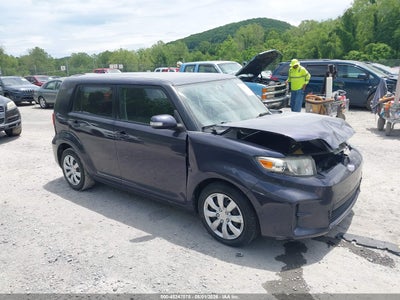 SCION XB 2011