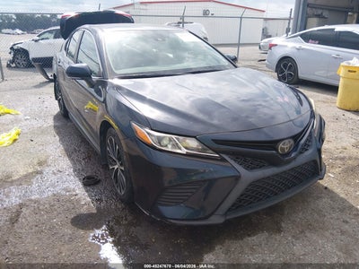 TOYOTA CAMRY 2020