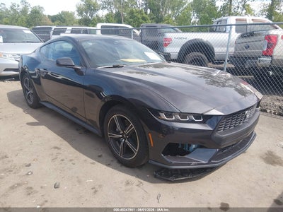 FORD MUSTANG 2024