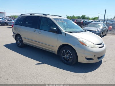 TOYOTA SIENNA 2010