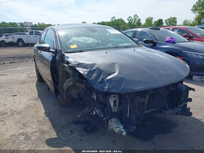 CHRYSLER 200 2016