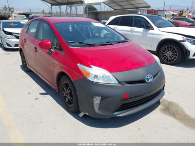 TOYOTA PRIUS 2015