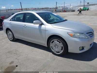 TOYOTA CAMRY 2011