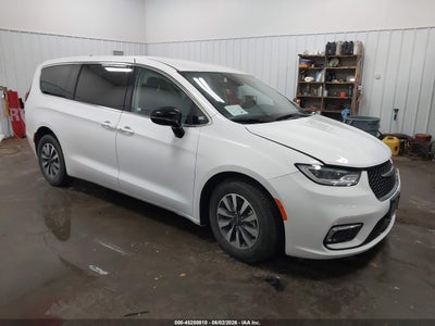 CHRYSLER PACIFICA HYBRID 2024