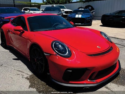 PORSCHE 911 2018