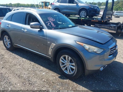INFINITI QX70 2016