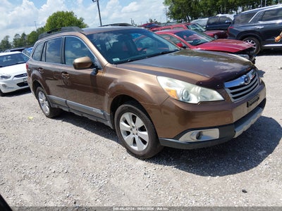 SUBARU OUTBACK 2011