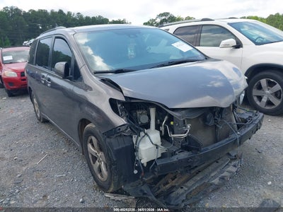 TOYOTA SIENNA 2019