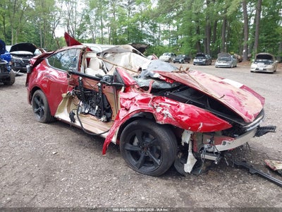TESLA MODEL Y 2026