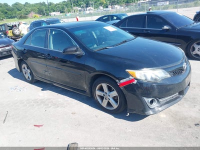 TOYOTA CAMRY 2014