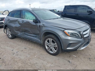MERCEDES-BENZ GLA 250 2015