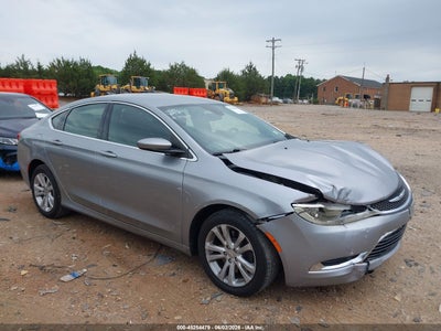 CHRYSLER 200 2015