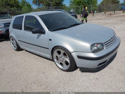 VOLKSWAGEN GOLF 2000