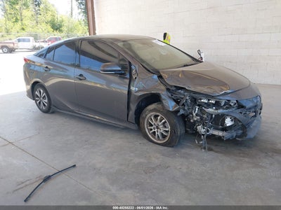 TOYOTA PRIUS PRIME 2017
