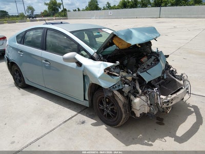 TOYOTA PRIUS 2012