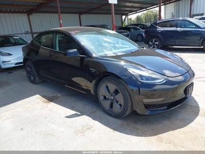 TESLA MODEL 3 2023