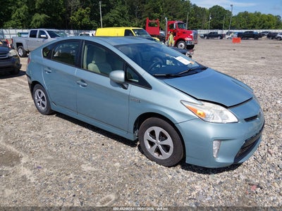 TOYOTA PRIUS 2013
