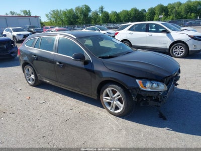 VOLVO V60 2015